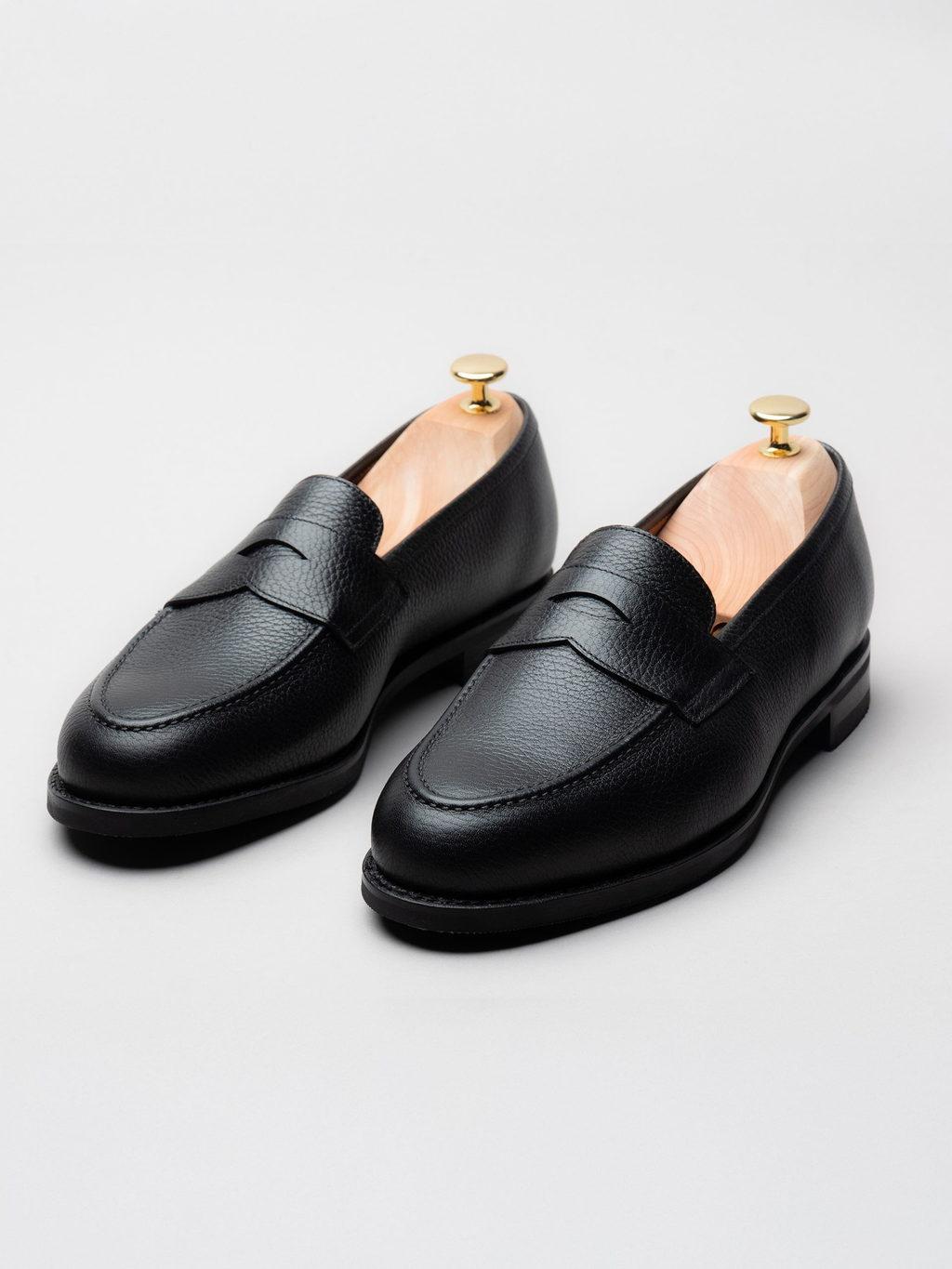 Men's Black Grained Leather Penny Loafers